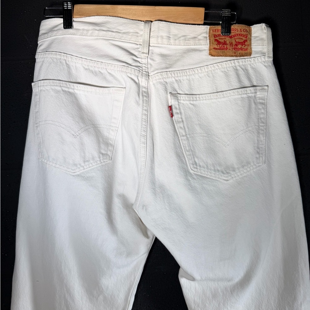 Levi's Men's White Straight Jeans - Picture 14 of 16